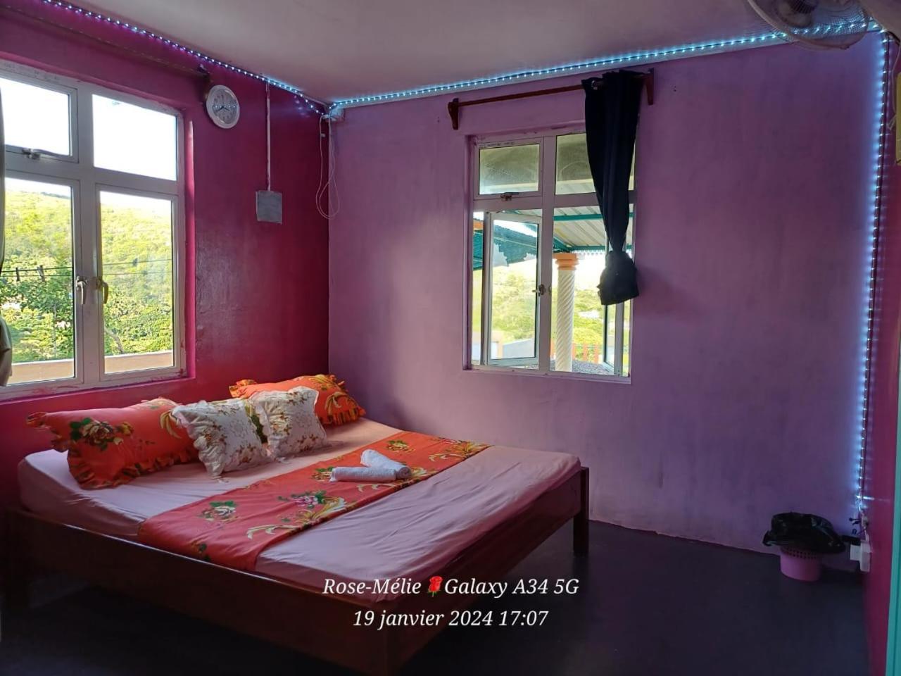 Chez Tonio Magic Ocean View Villa Port South East Kültér fotó