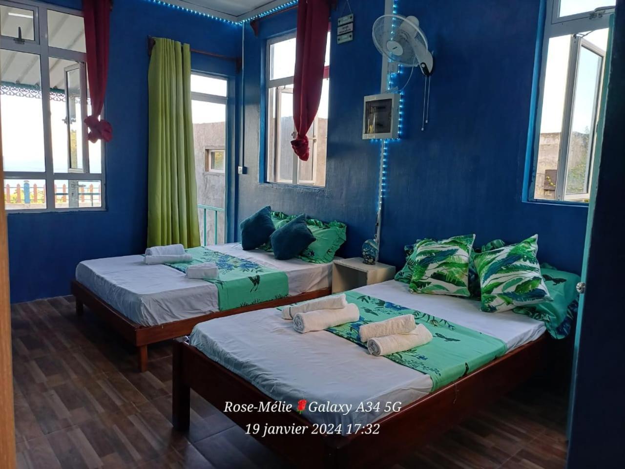 Chez Tonio Magic Ocean View Villa Port South East Kültér fotó