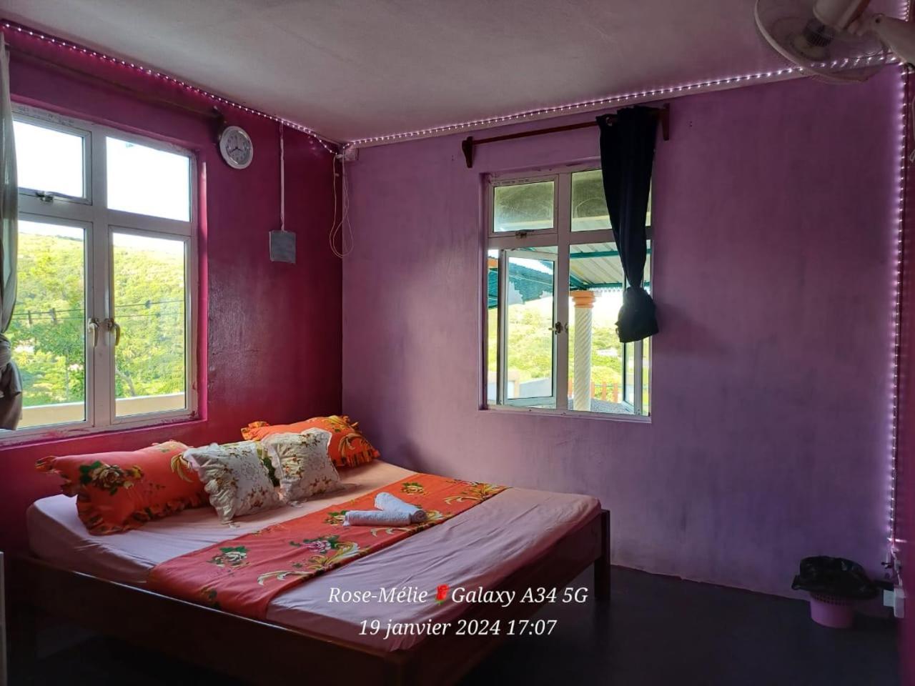 Chez Tonio Magic Ocean View Villa Port South East Kültér fotó