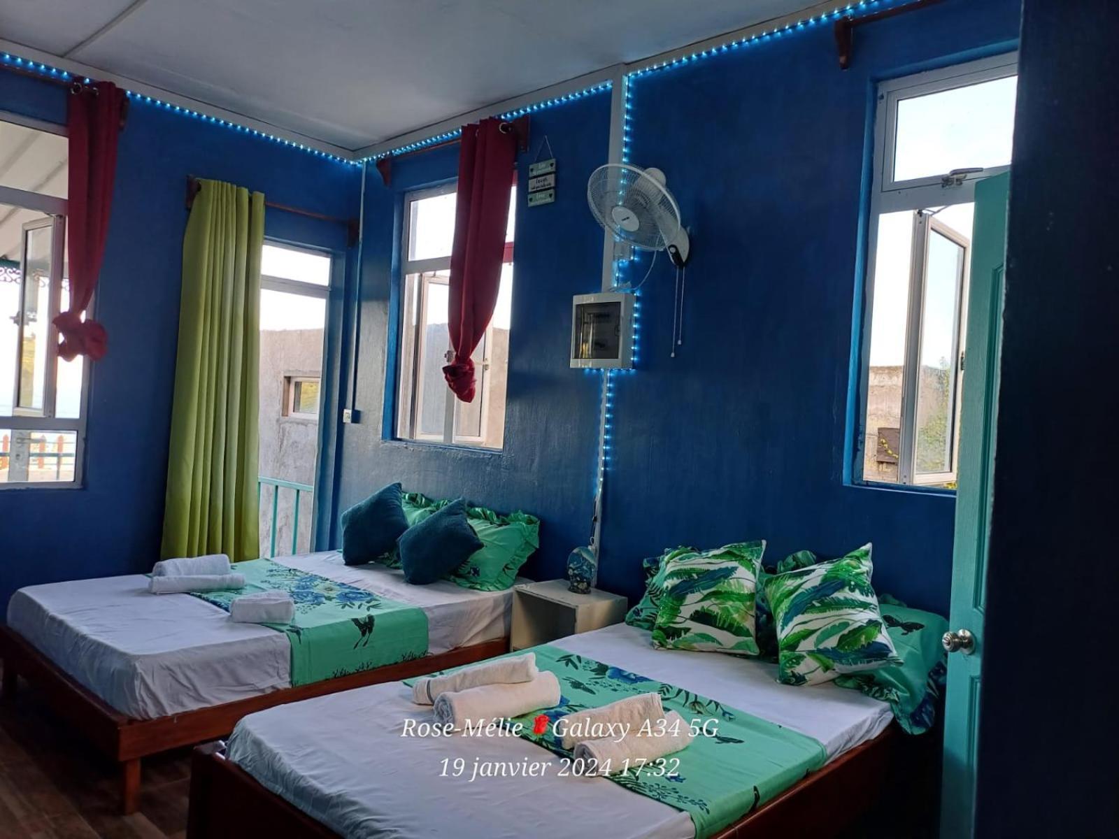 Chez Tonio Magic Ocean View Villa Port South East Kültér fotó