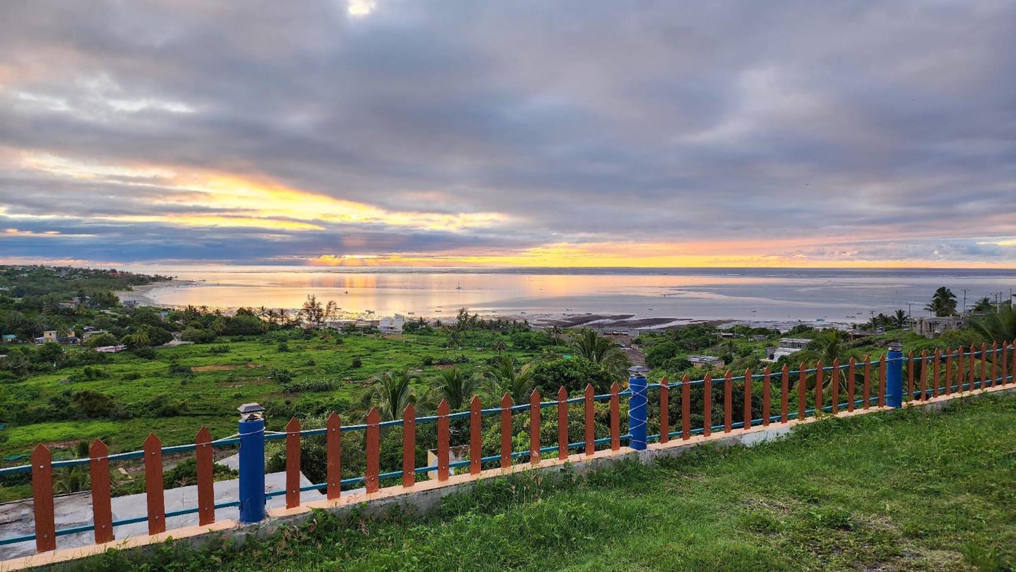 Chez Tonio Magic Ocean View Villa Port South East Kültér fotó